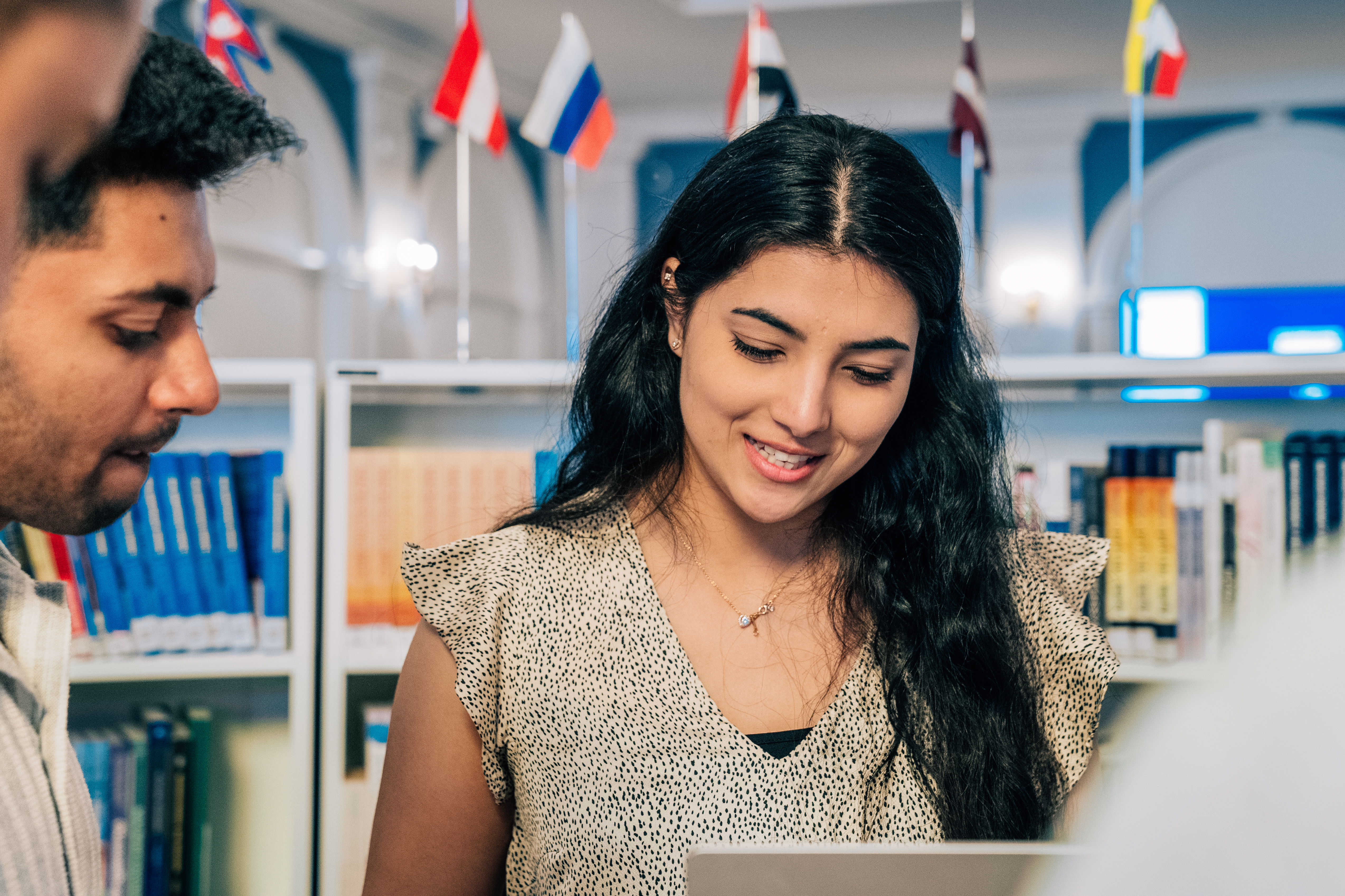 Students from Niels Brock Copenhagen Business College talking