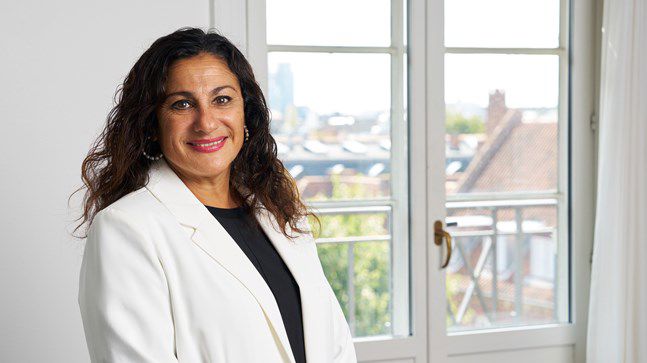 Portrait of teacher on Niels Brock Copenhagen Business College Luisa Remnelid