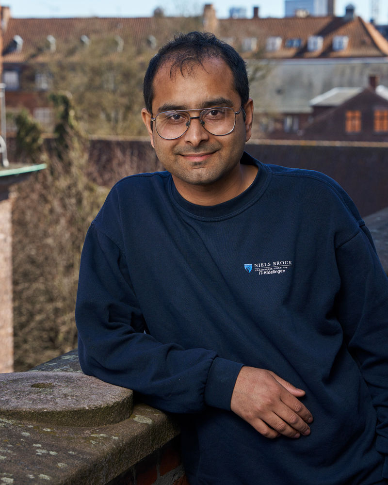 Portræt af medarbejder Rabin Upreti