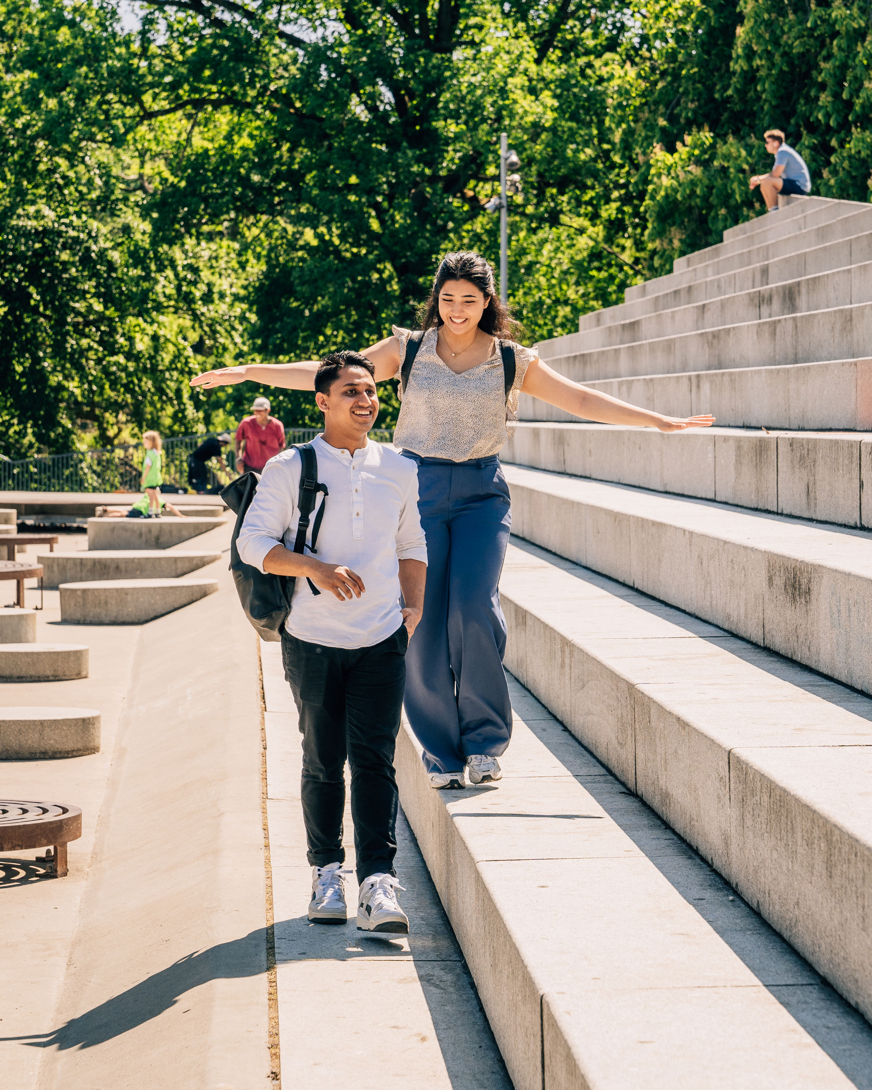 Students from Niels Brock Copenhagen Business College walking