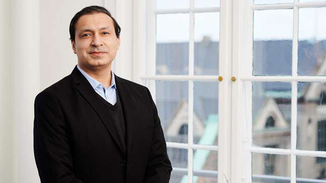 Portrait of teacher on Niels Brock Copenhagen Business College Assad Ullah